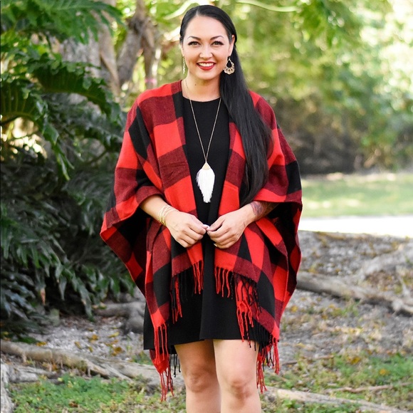 The House Of Gentry Sweaters - Red Buffalo Check Poncho